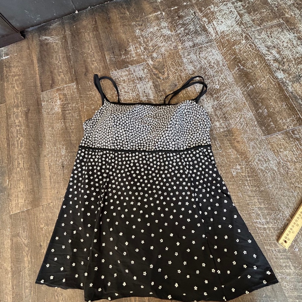 Le Cove Womens Black White Floral Polka Dot Swimdress One Piece Swimsuit 24W